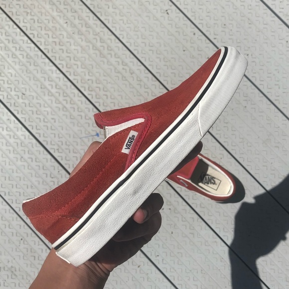 RED SLIP ON VANS - Picture 2 of 4